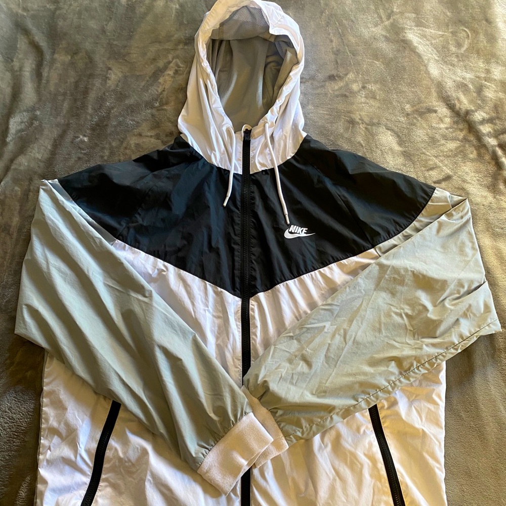Nike windbreaker